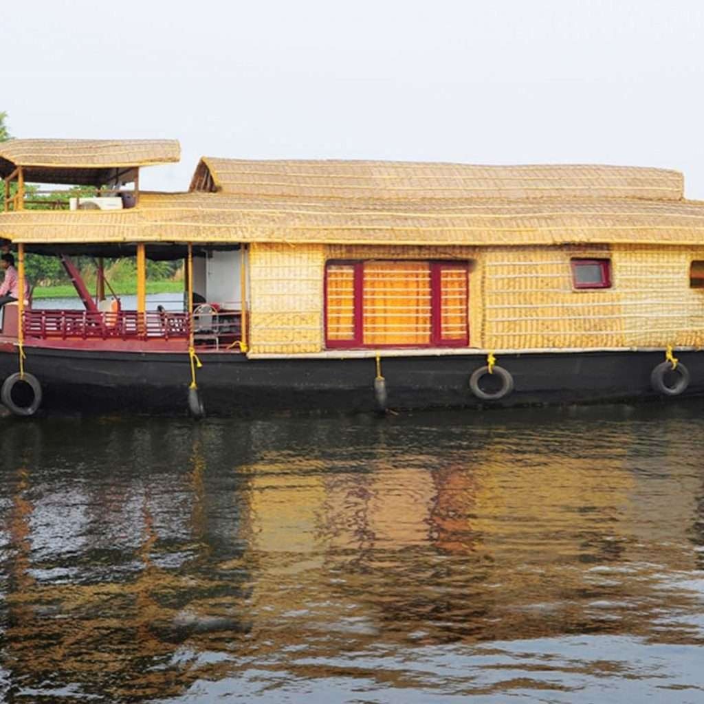 Kumarakom HouseBoat