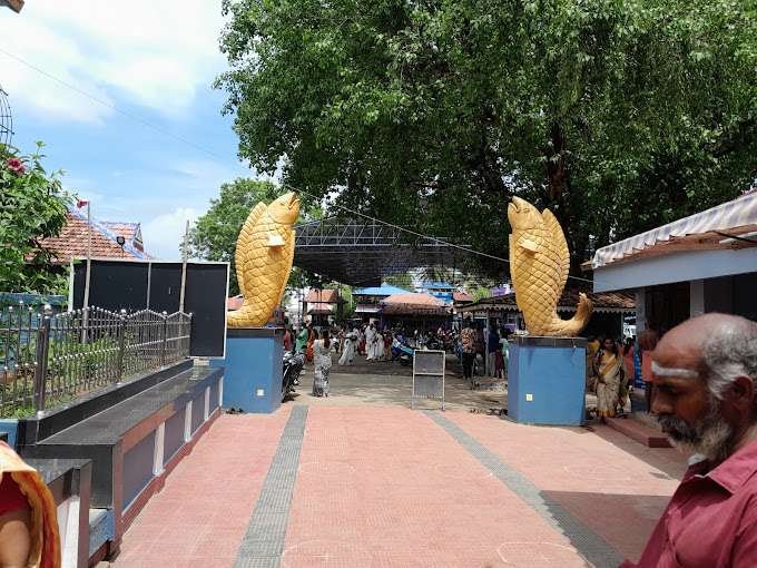 Meenkulathi Bhagavathi Temple (Pallassena)